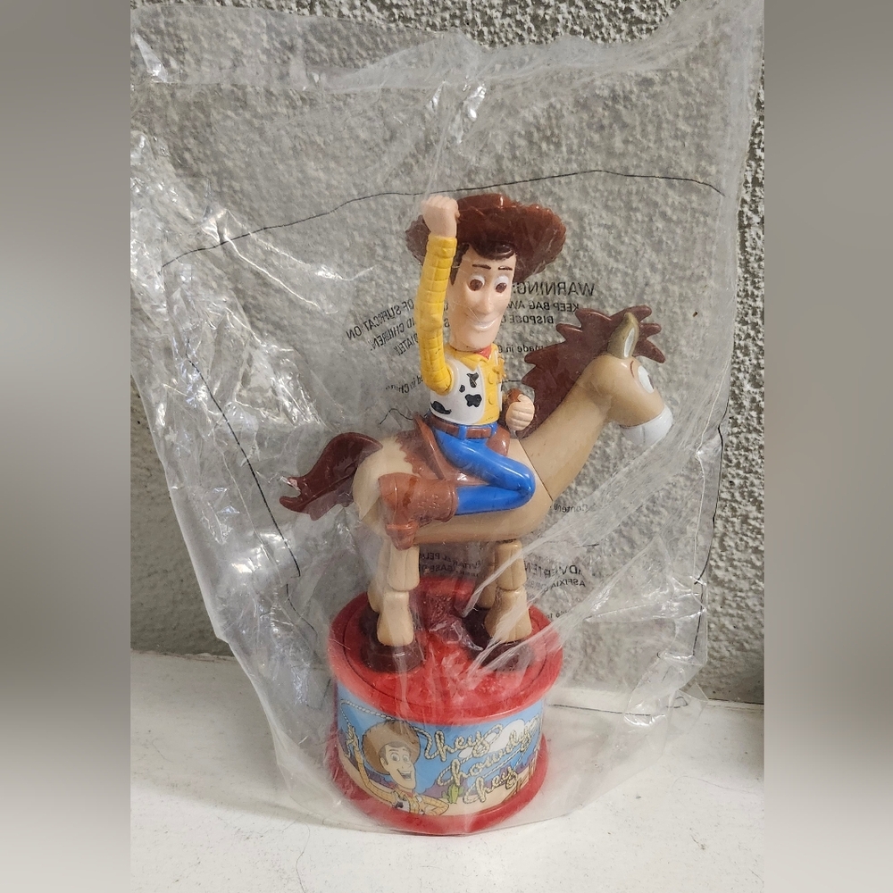 1999 McDonald's Disney‎ Toy Story 2 Woody's Roundup Candy Dispenser Bullseye New